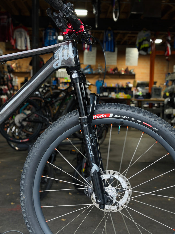 Jibe Jester | Expert XT | Medium | DISPLAY