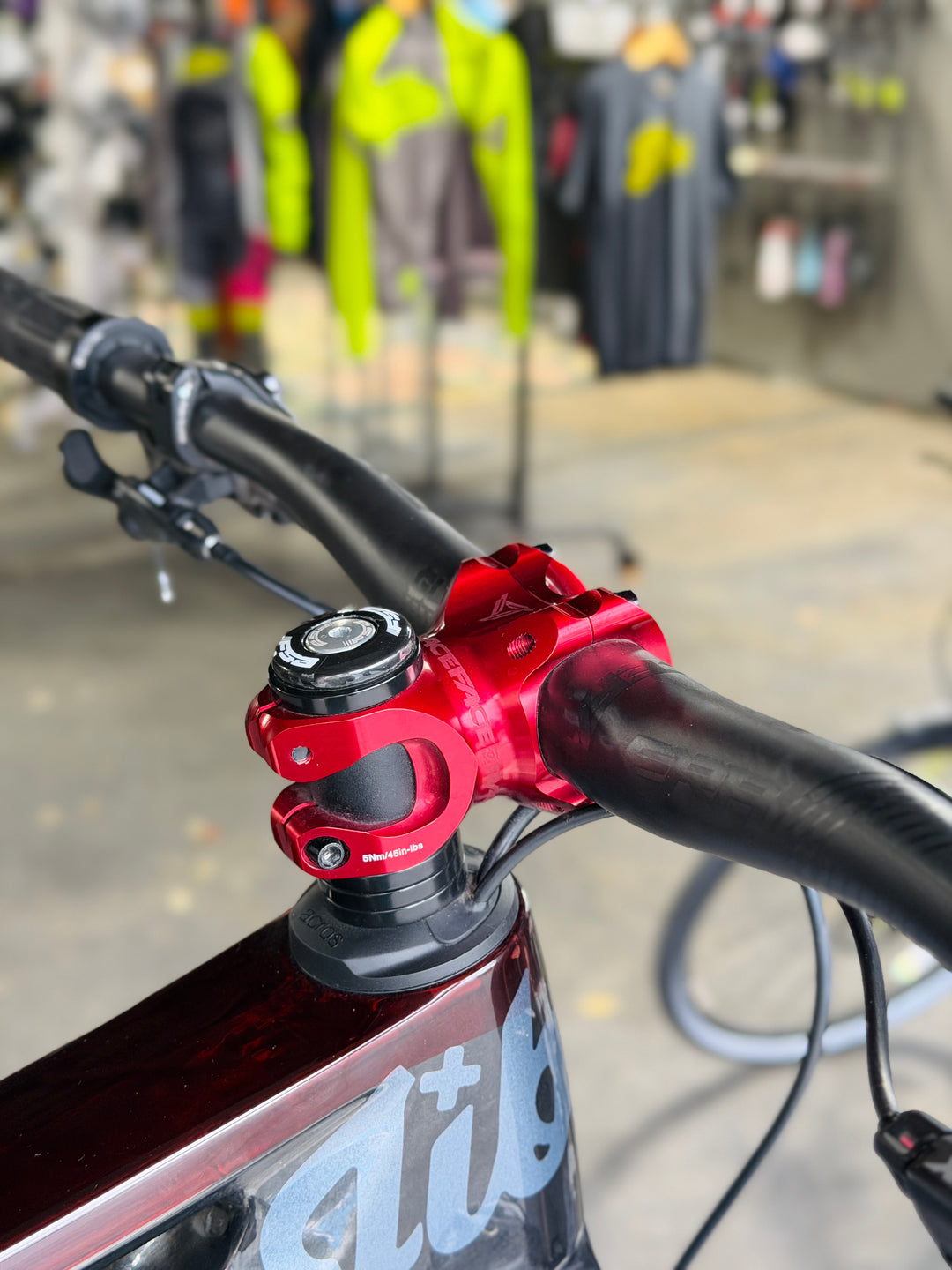 Jibe Jester | Expert XT | Medium | DISPLAY