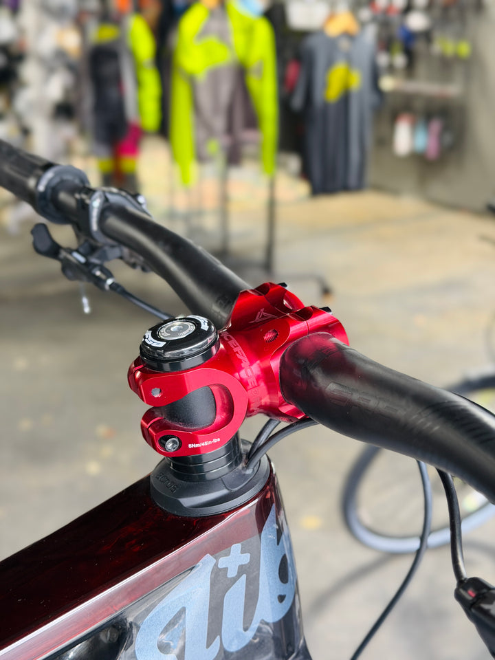 Jibe Jester | Expert XT | Medium | DISPLAY