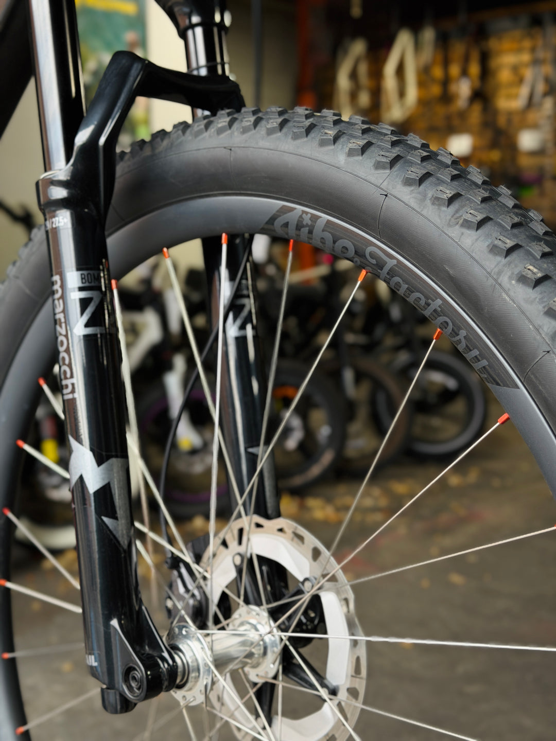 Jibe Jester | Expert XT | Medium | DISPLAY