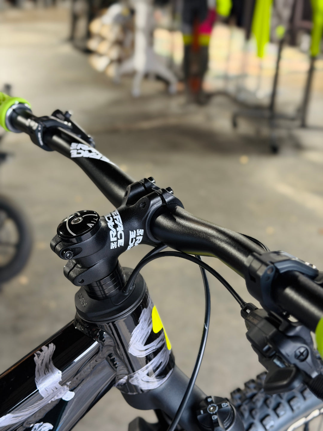 Jibe Firecracker | Comp | Small | DISPLAY