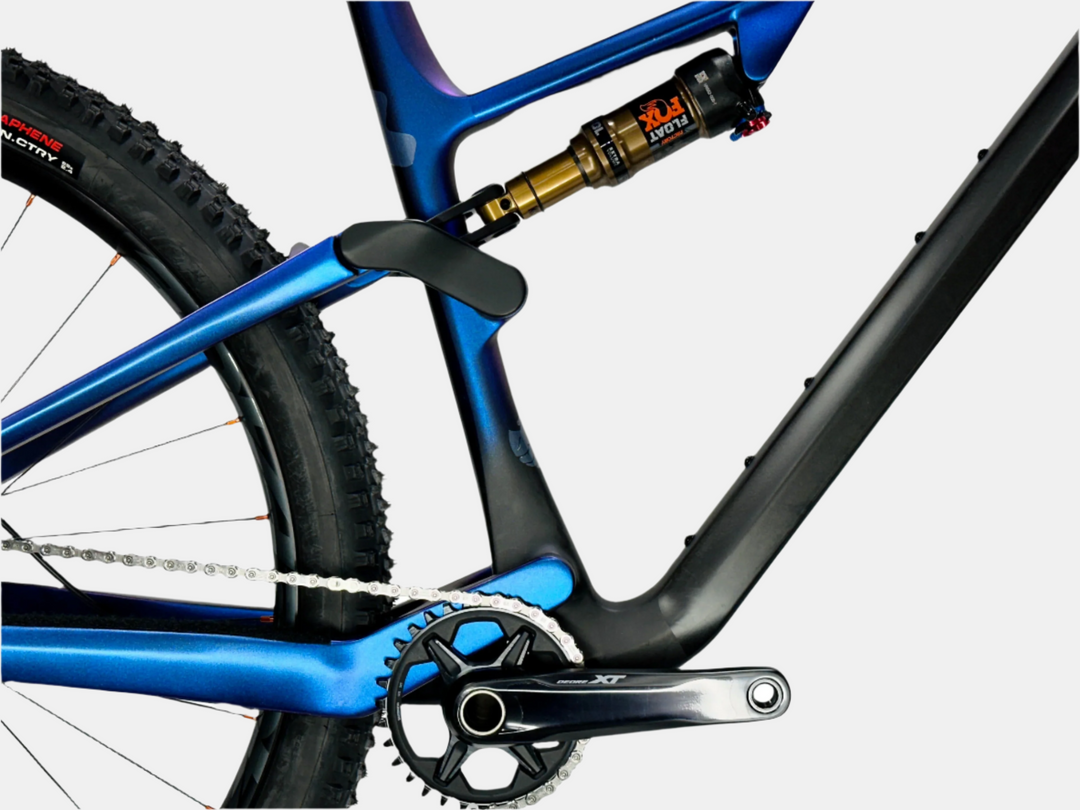 Jibe Jester with Fox Float 120mm 
 travel shock working with the split pivot suspension.