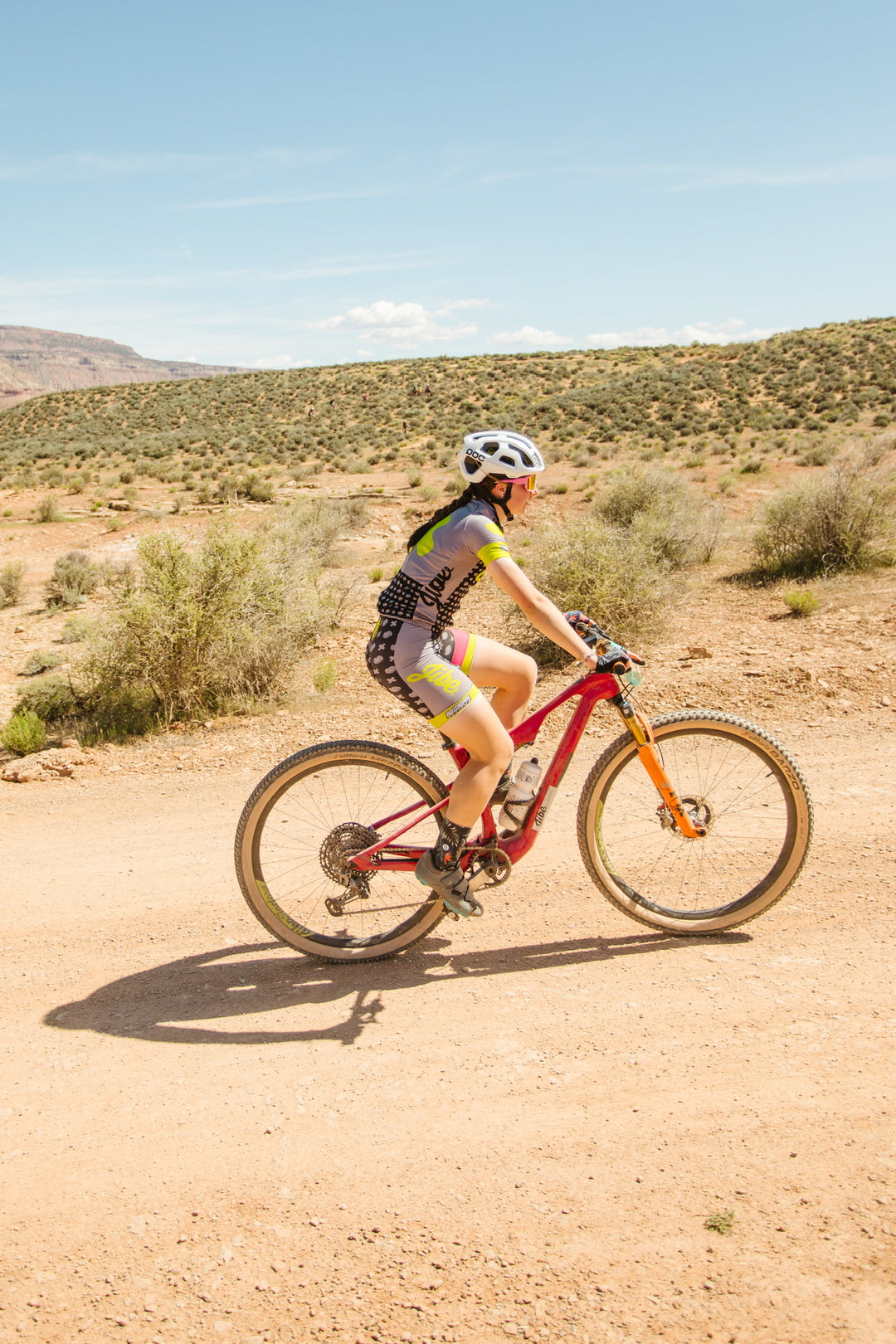 Jibe factory rider Aspen Fonger racing her Jibe Fully.